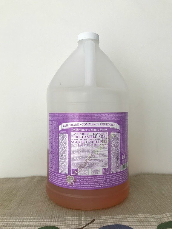 See how quick and easy it is to whip a batch of non-toxic foaming hand soap - and without the harmful chemicals in conventional soaps.